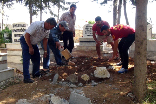 Özgecan'ın katilinin mezarı iddiası vatandaşı ayaklandırdı