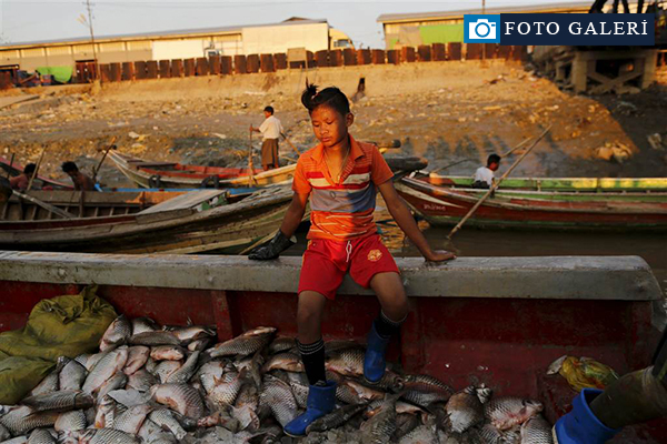 Myanmar'ın ekonomisini çocuklar ayakta tutuyor