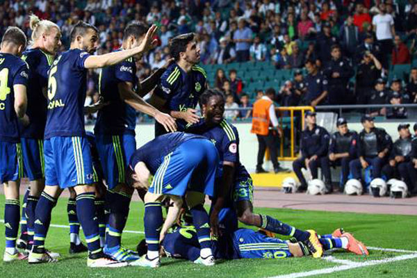 Fenerbahçe Konya'yı dağıttı