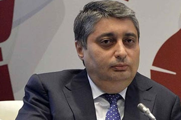 'Davutoğlu Türkiye için yeterli değil'