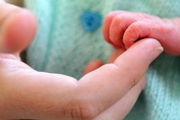 Bebekleri etkileyen yeni virüs ürkütüyor