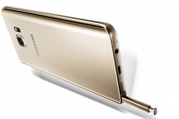 Galaxy Note 6’ya büyük pil desteği