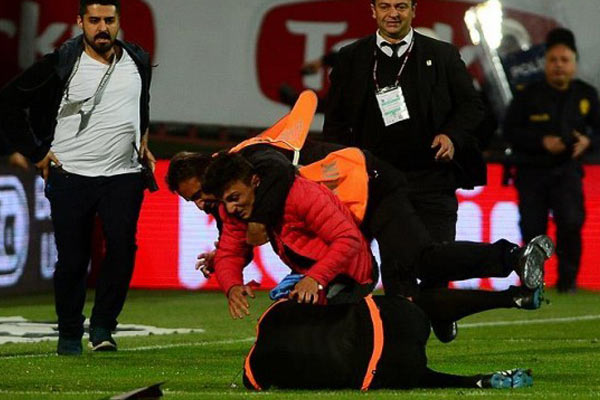 Sahaya giren kişilerin Passolig kartı yok