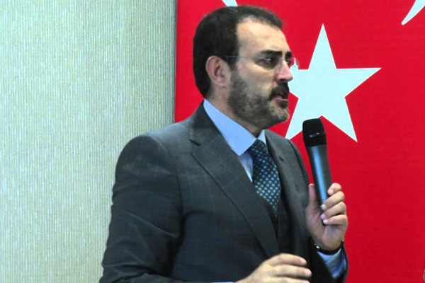 Dolmabahçe tartışmaları sürüyor