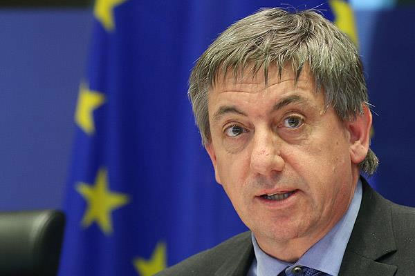 Belçika 'İslam' konusunda geri adım attı