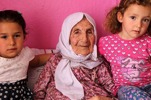 Yaşından fazla torunu var