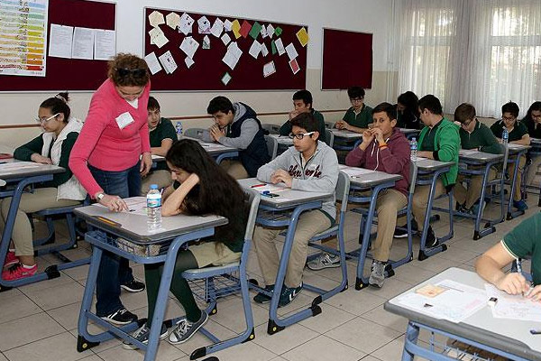 TEOG'da ilk gün oturumları tamamlandı