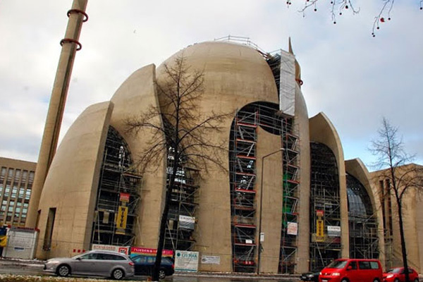 Almanya'daki Diyanet'ten hakkındaki iddialarla ilgili açıklama