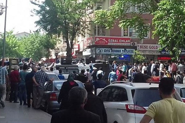 Diyarbakır'da askeri araç kadına çarptı