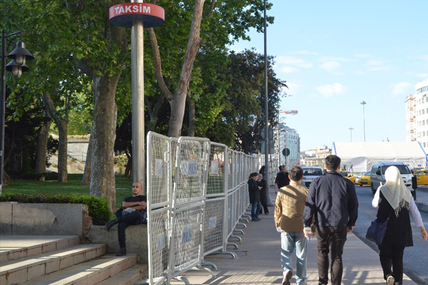 Taksim Meydanı’nda bariyerli önlem