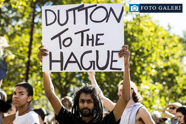 Avustralya'da hükümet protesto edildi