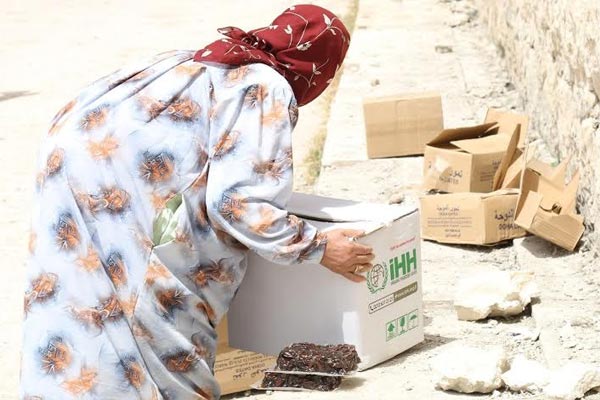 İHH’dan bombardıman altındaki Halep’e yardım