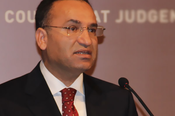 Bozdağ'dan çözüm süreci açıklaması: 'Suç işlenirken göz yumun' demedik