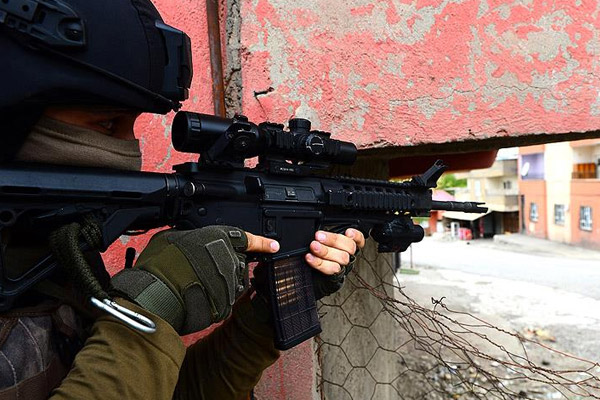 Hakkari'de 5 PKK'lı öldürüldü