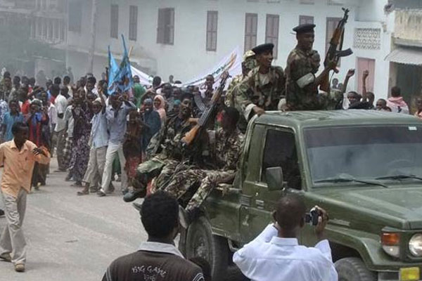 Somali güçleri IŞİD'e ait kampı yıktı