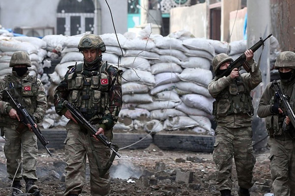 Muş Varto'da çatışma: 2 yaralı