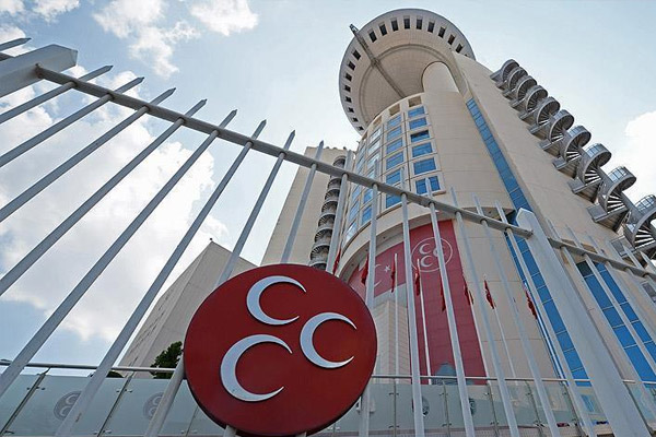 MHP Burdur il ve ilçe yönetimi görevden alındı