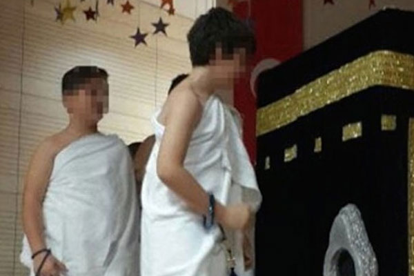 İslam sevgisinden rahatsızlık duyuyorlar