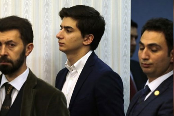 Davutoğlu'nun oğlu da toplantıdaydı