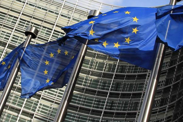 AB'den mülteci kamplarına saldırıya sert tepki