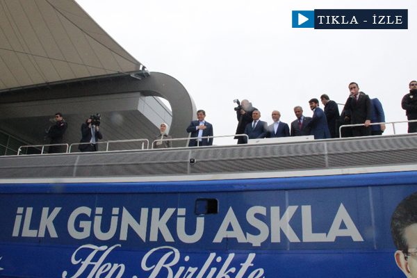 Davutoğlu'nu Konya'da hemşerileri karşıladı