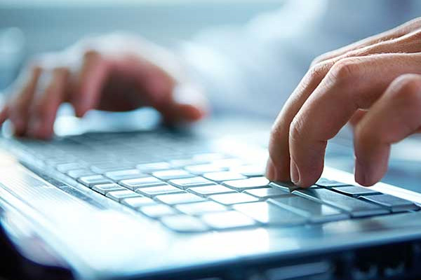 Milyonlarca e-posta hesabı sızdı