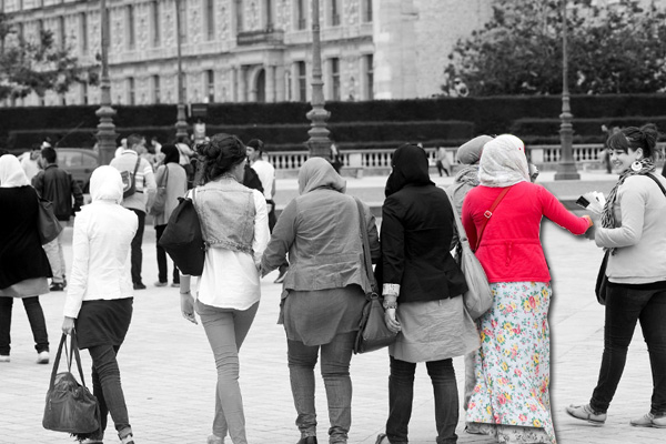 Fransa'da ikinci uzun etek krizi!