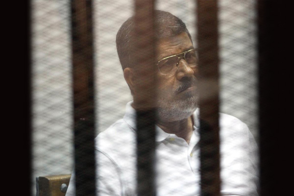 Mursi'ye karar yok, altı kişiye ise idam verildi