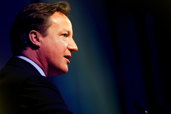 Cameron: AB'den ayrılmak tehdit oluşturabilir