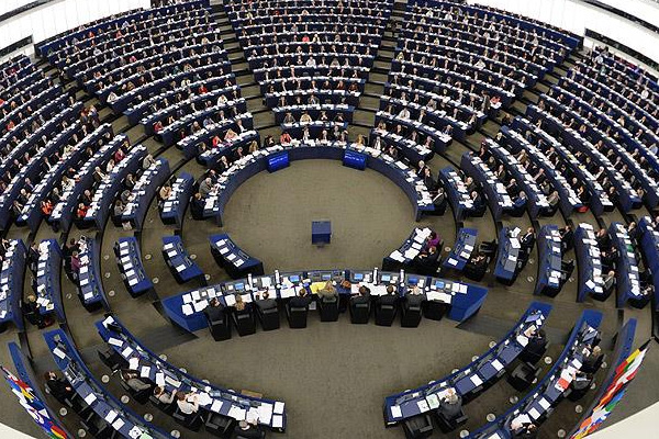 AP, Türkiye'ye vizesiz seyahat kararını görüşülecek