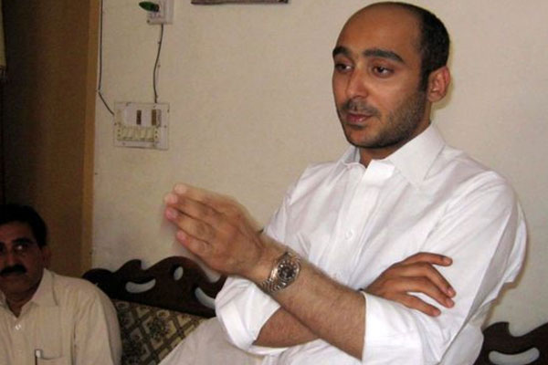 Eski Başbakan'ın oğlu kurtarıldı