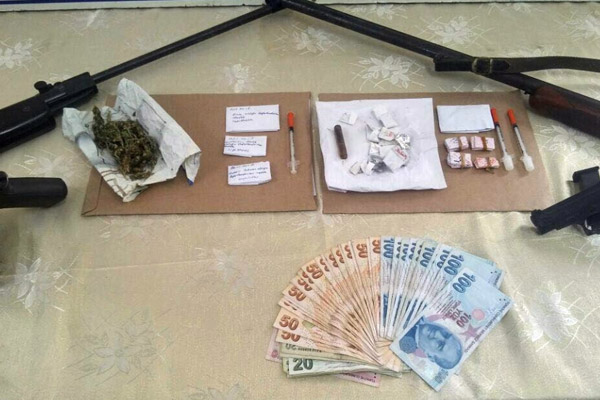 3 İlde uyuşturucu operasyonu: 12 gözaltı