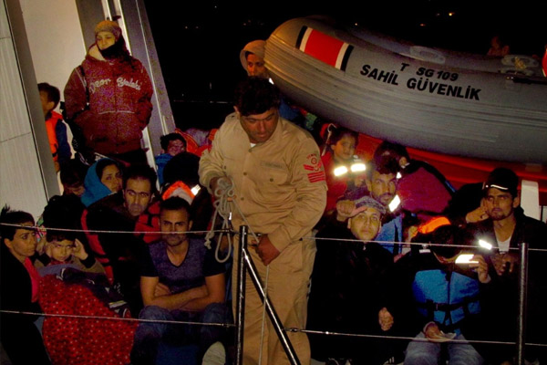 67 kaçak göçmen yakalandı