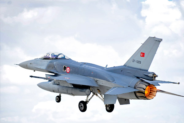 Kuzey Irak ve Şemdinli kırsalında hava harekatı