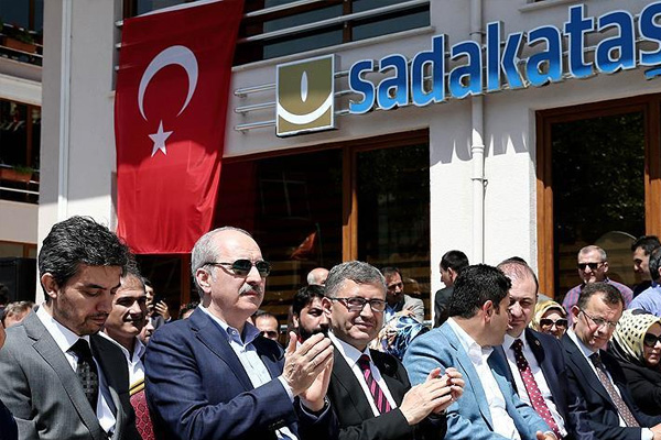 Sadakataşı Derneğinin yeni hizmet binası açıldı