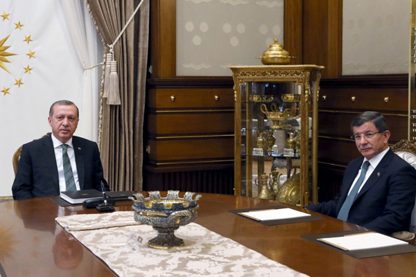 Erdoğan, Davutoğlu ile görüşecek