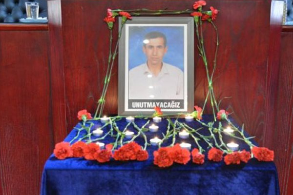 Diyarbakır Belediyesi 'PKK' diyemedi