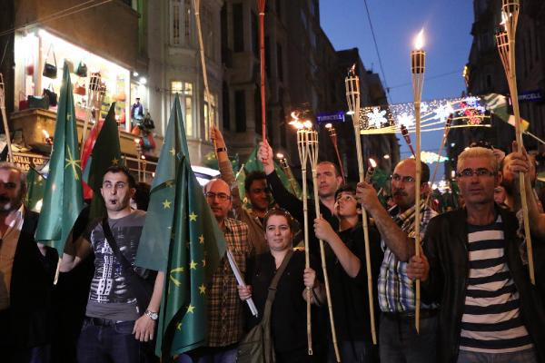 Çerkesler 'Büyük Sürgünü' Rus konsolosluğu önünde anacak