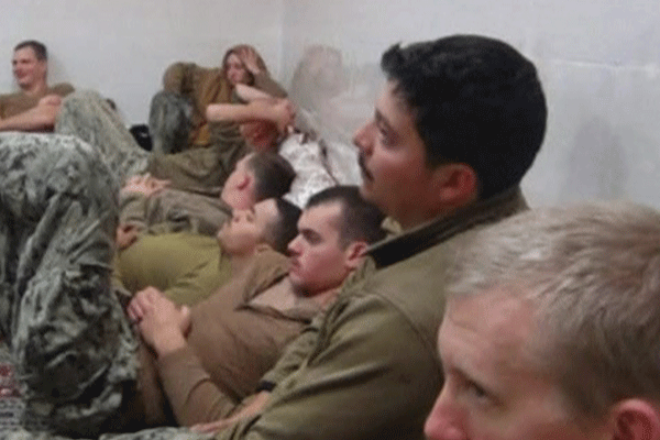 İran'da gözaltı komutana pahalıya patladı