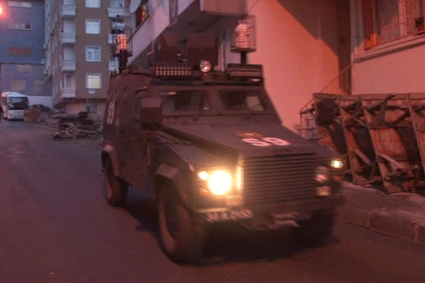 İstanbul’da şafak operasyonu