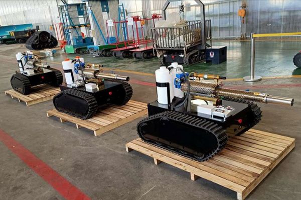 'Salgın karşıtı robot' koronavirüsle mücadele edecek