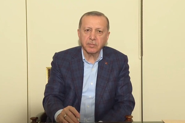 Erdoğan: Evlerimizde kalmaya devam edelim