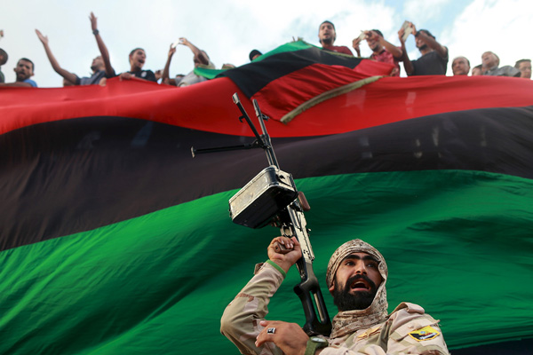 Libya'da bir petrol tankerine el konuldu