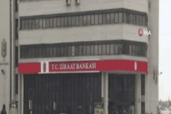 Bankalar yeni mesai saati uygulamasına başladı