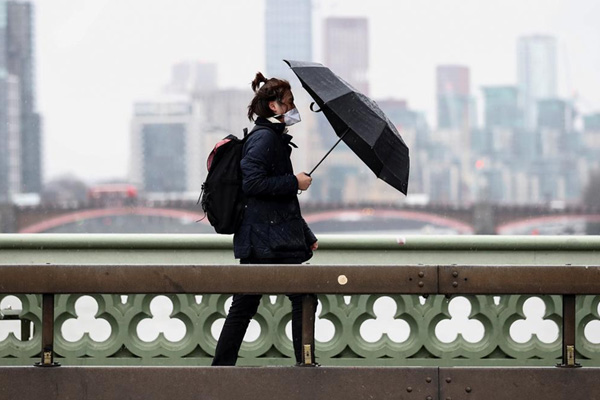 (Koronavirüs) Londra hükümeti ölenleri yakacak, Müslüman ve Yahudiler endişeli