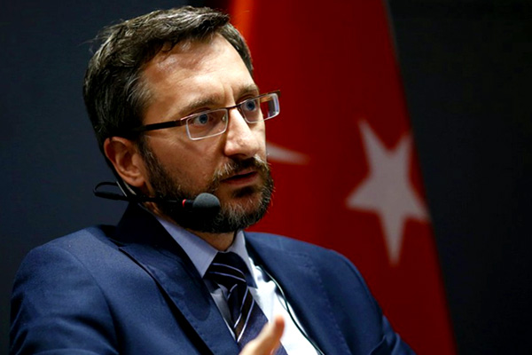 Fahrettin Altun'dan 65 yaş üstü vatandaşlara yönelik davranış uyarısı