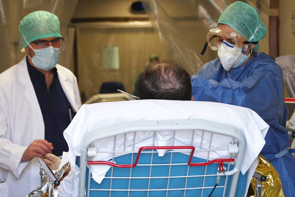 İtalya'da virüsü yenen '1 numaralı hasta'dan çağrı