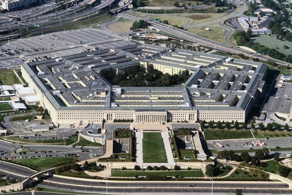 Pentagon'da koronavirüs vaka sayısı 415'e yükseldi