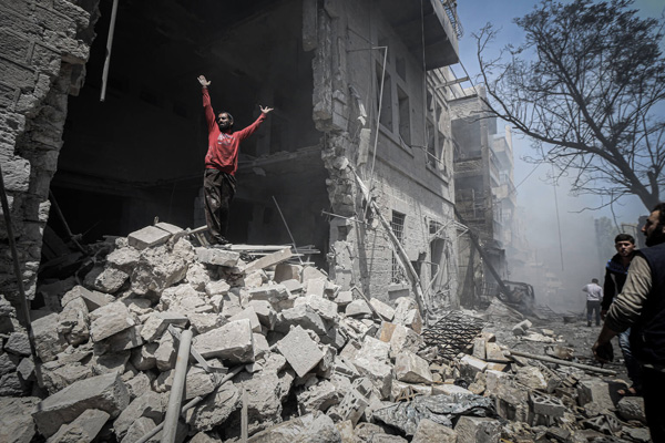 Rejim ve Rusya, İdlib'de iki ateşkes arasında 400'e yakın sivil öldürdü