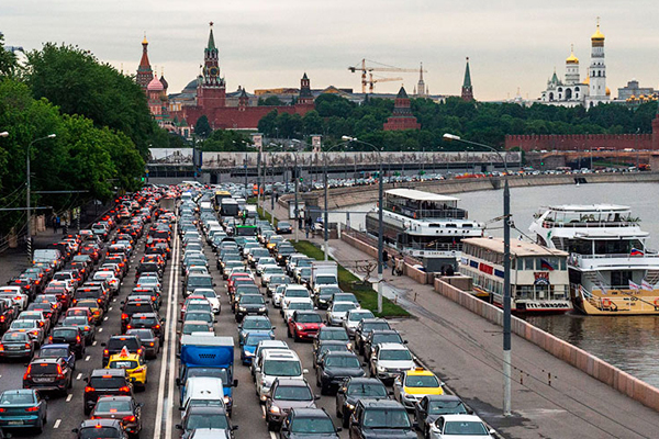 Korona paniği! 1.5 milyon kişi Moskova’yı terk etti